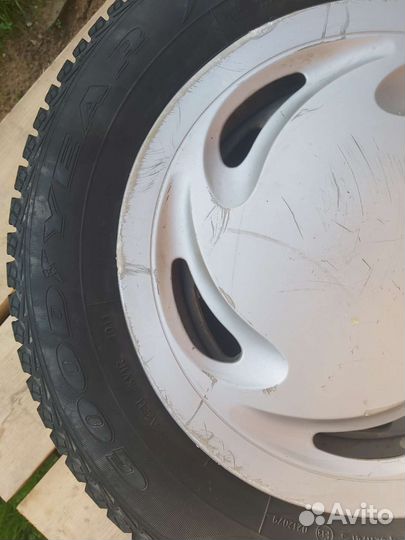 Зимние колёса 175/70 R13 Goodyear