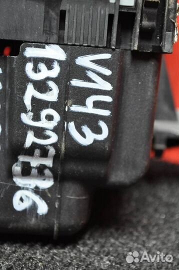 Блок предохранителей opel Corsa D