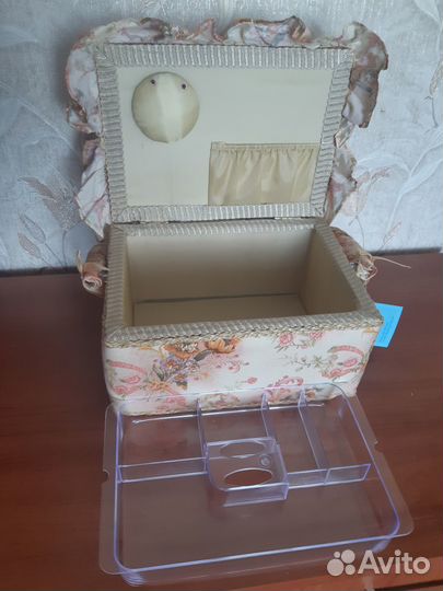 Шкатулка для рукоделия