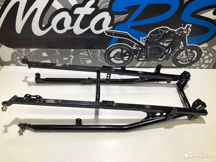 Задний подрамник Kawasaki ZZR 600-1 1992г