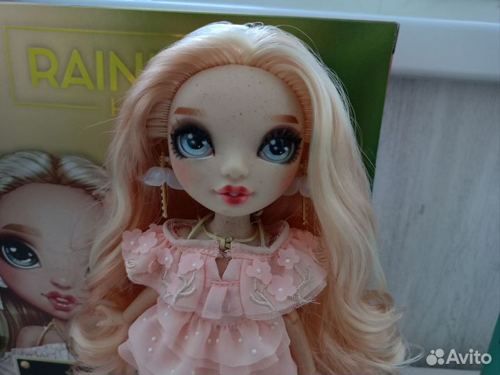 Кукла Rainbow high Виктория