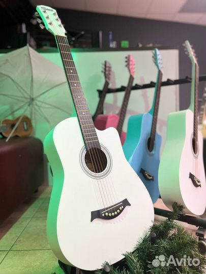 Акустическая гитара