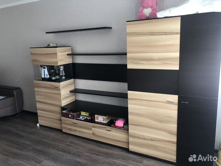 Стенка в гостиную