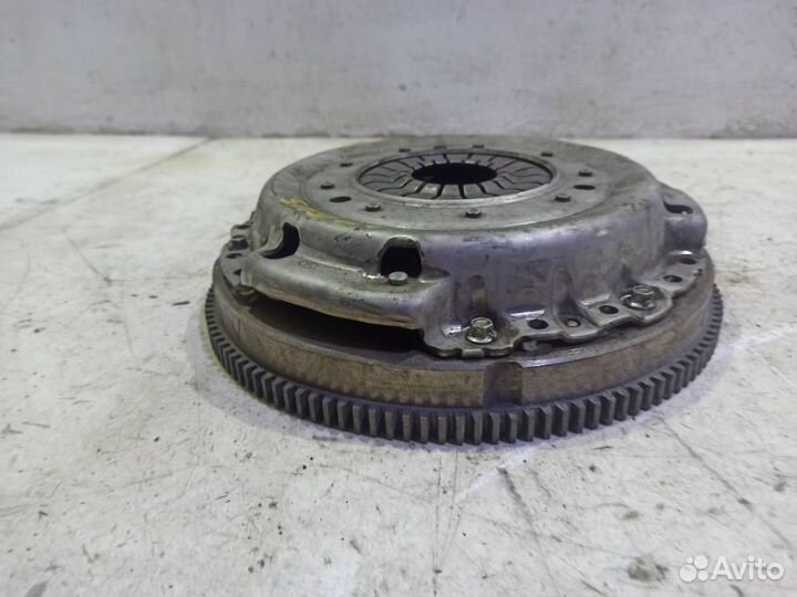 Маховик 21810100511510 Лада Largus