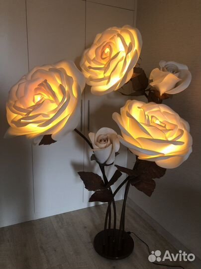 Цветок гигант светильник