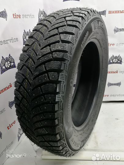 Michelin X-Ice North 4 215/65 R17