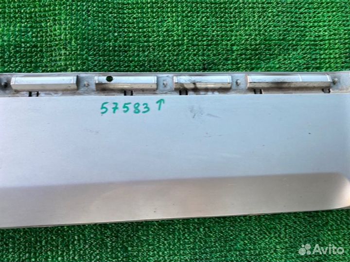 Молдинг двери прав. перед. Infiniti Qx56