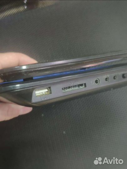 Портативный видеопроигрыватель