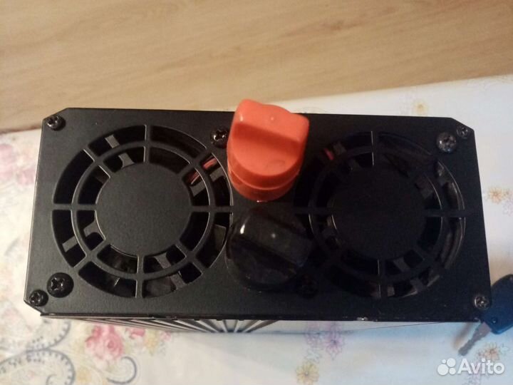 Автомобильный инвертор 1000w