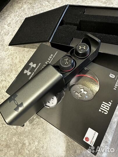 Беспроводные наушники jbl under armour
