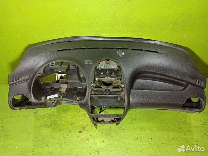 Торпедо Peugeot 206 седан 1.4 2008