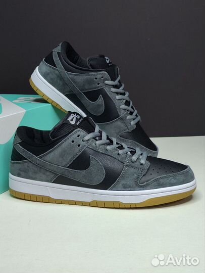 Кроссовки nike SB Dunk Low Dark Grey Black Gum