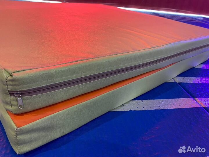 Спортивный мат 100x100x10 см кмс бежевый