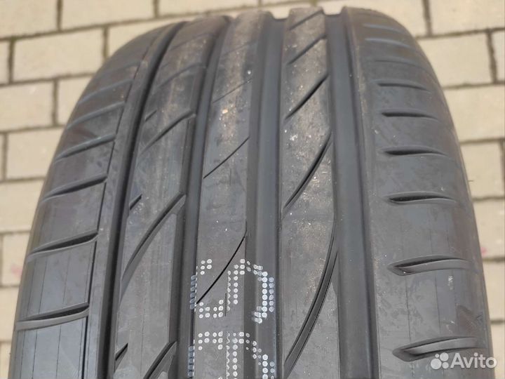 Maxxis Victra Sport VS5 225/50 R18 95Y