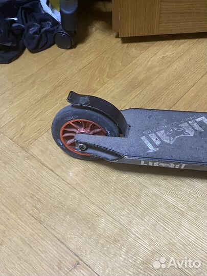 Трюковой самокат limit