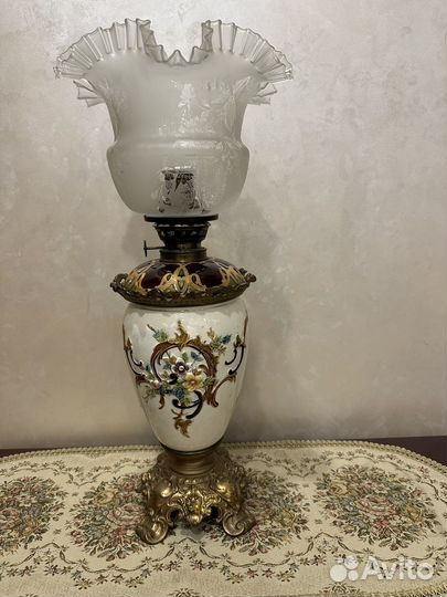 Керосиновая лампа антикварная