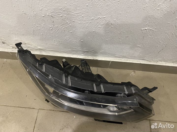 Фара правая Nissan Qashqai 2 J11 Рестайлинг 17-Нв