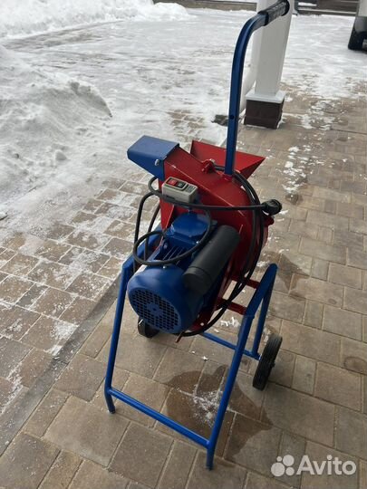 Измельчитель веток аренда