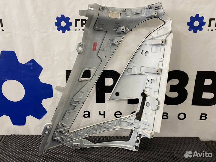 Окантовка правой фары Volvo FH5 23526802