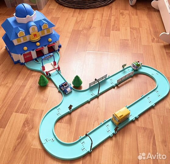 Робокар Полли штаб квартира