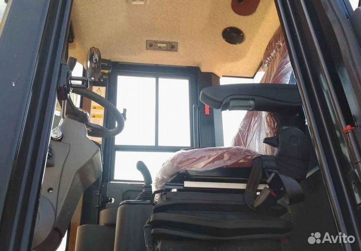 Фронтальный погрузчик Lonking LG833N, 2023