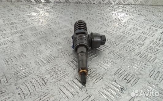 Форсунка дизельная volkswagen passat B6 (JDN26AL03