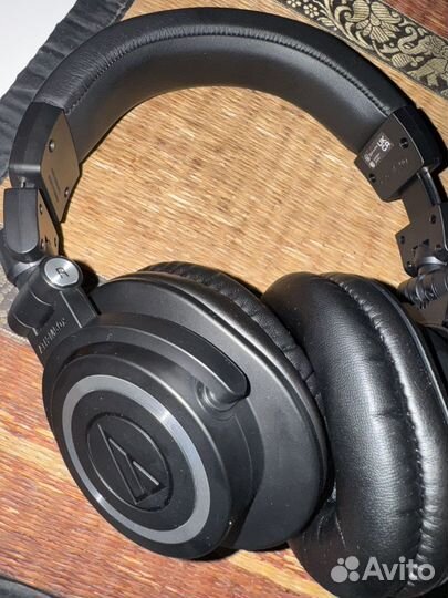 Audio technica ath m50x bt2