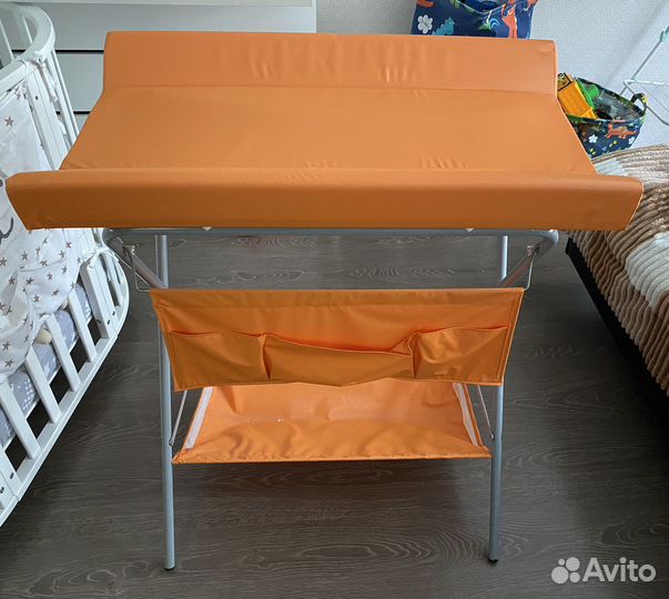 Пеленальный столик