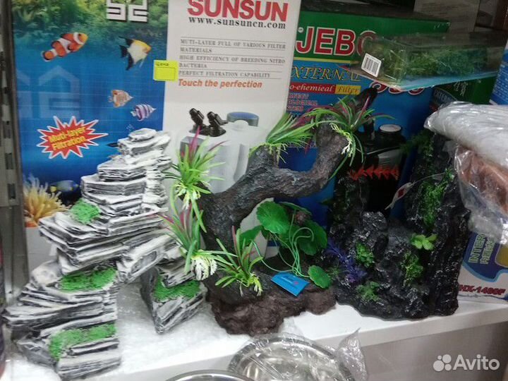 Декорации для аквариумов, террариумов, кл