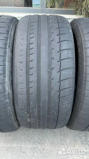 Triangle TH201 255/35 R20