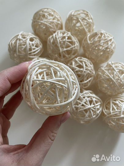 Ротанговые шарики молочно-бежевые