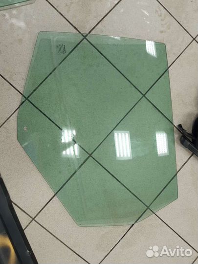 Стекла дверей для volvo xc60 43R-001105, 43R-00110