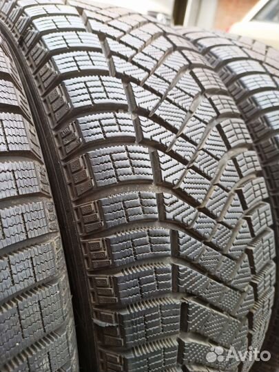 Pirelli Ice Zero FR SUV 215/65 R16