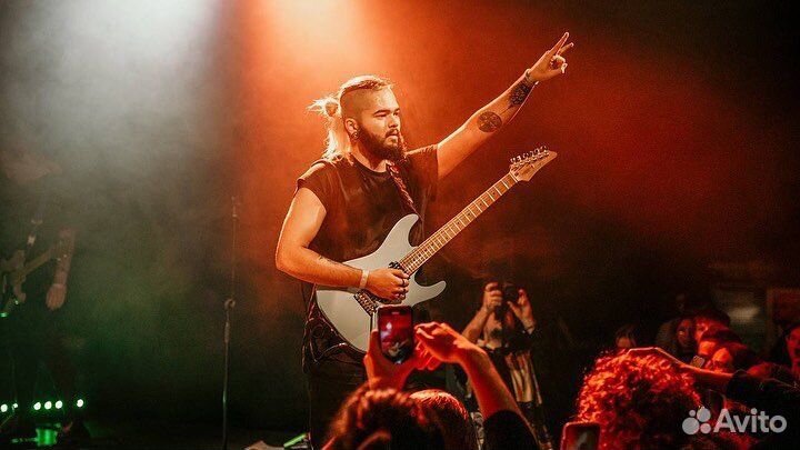 Репетитор по электрогитаре