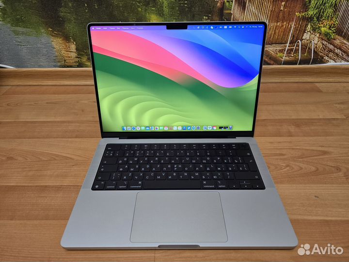 Apple MacBook Pro 14 M1 Pro 16Gb/1Tb рст