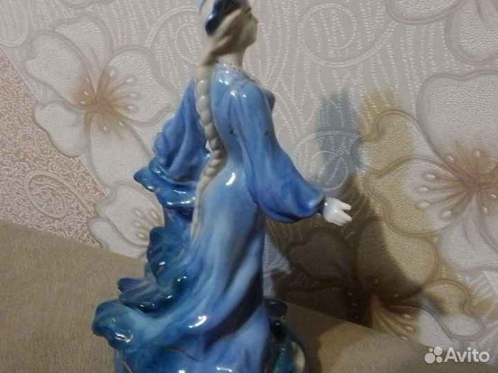 Фарфоровая статуэтка СССР