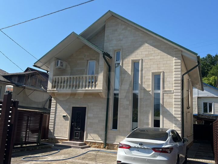 Дом 145 м² на участке 2 сот.