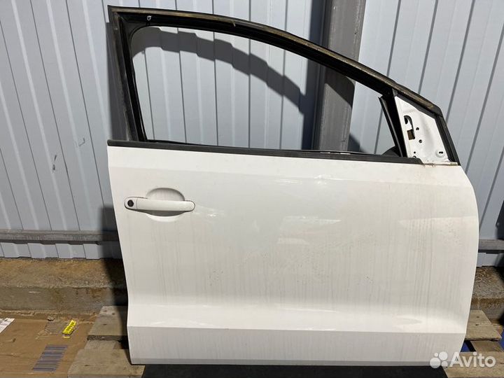 Дверь передняя правая Volkswagen Polo cbzb 2013