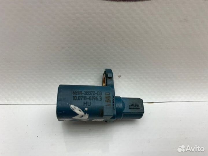 Датчик ABS задний оригинал Volvo S40 S60 S80 XC70