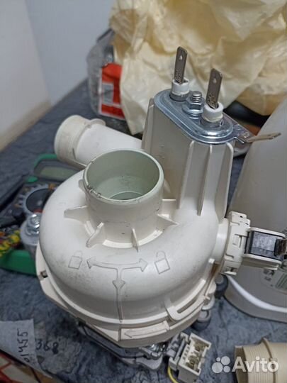 Много рециркуляционных насосов Midea, Bosch, Aeg