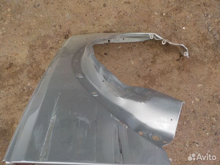 Переднее левое крыло лэндровер Land Rover Discover
