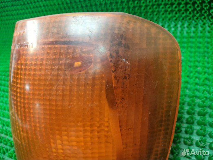 Поворотник передний левый Газ Волга 31029 1992