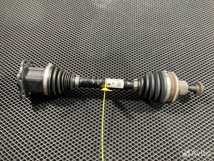 Полуось передняя правая (приводной вал, Audi A5 F5 2018