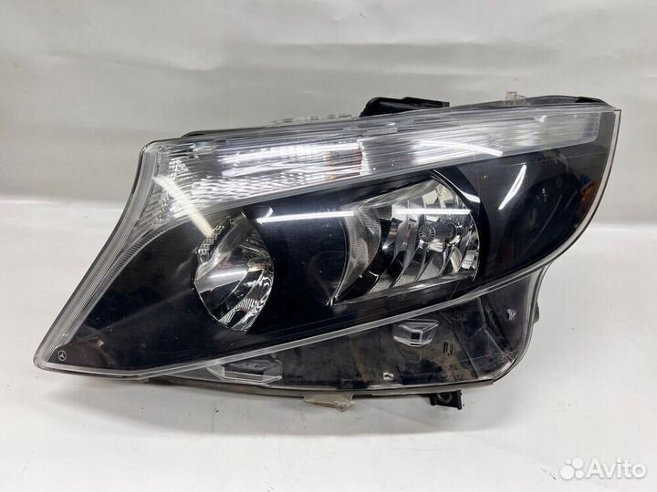 Mercedes-Benz W447 фара левая