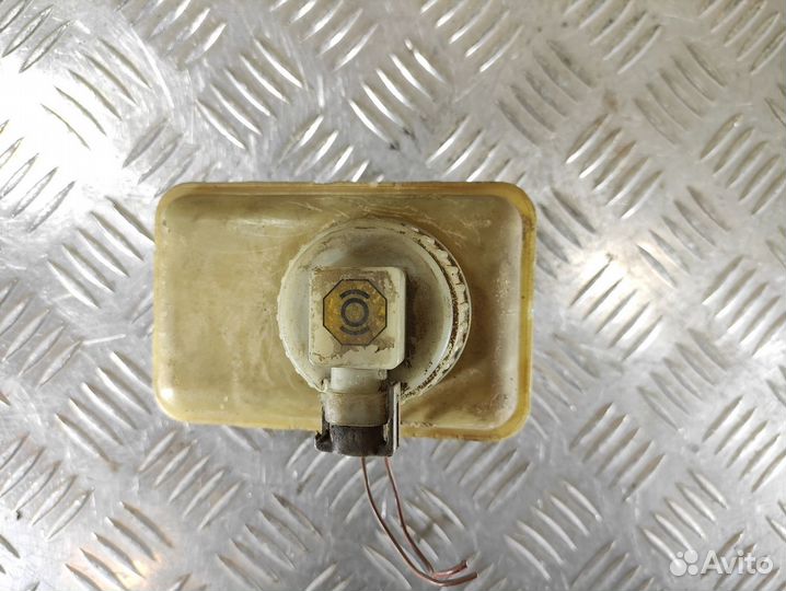 Бачок главного тормозного цилиндра Opel Vectra B