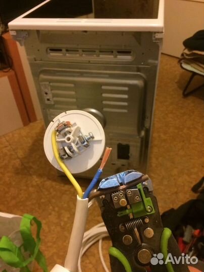 Услуги электрика. Электрик