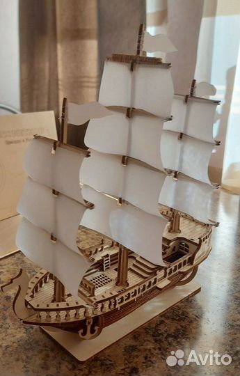 Сборная модель корабля из дерева 124 детали