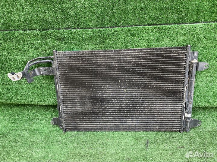 Радиатор кондиционера Audi A3 8P 1K0820411AK