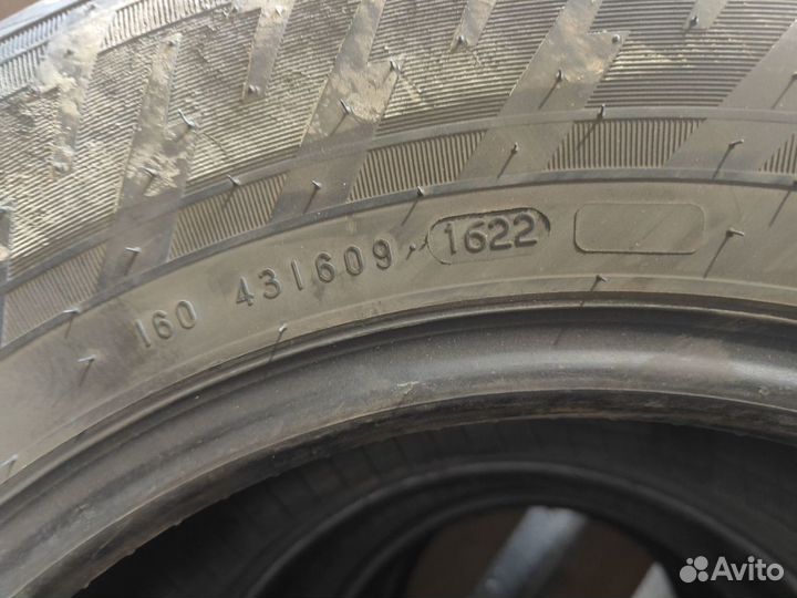 Nokian Tyres Hakka Van 215/70 R15C