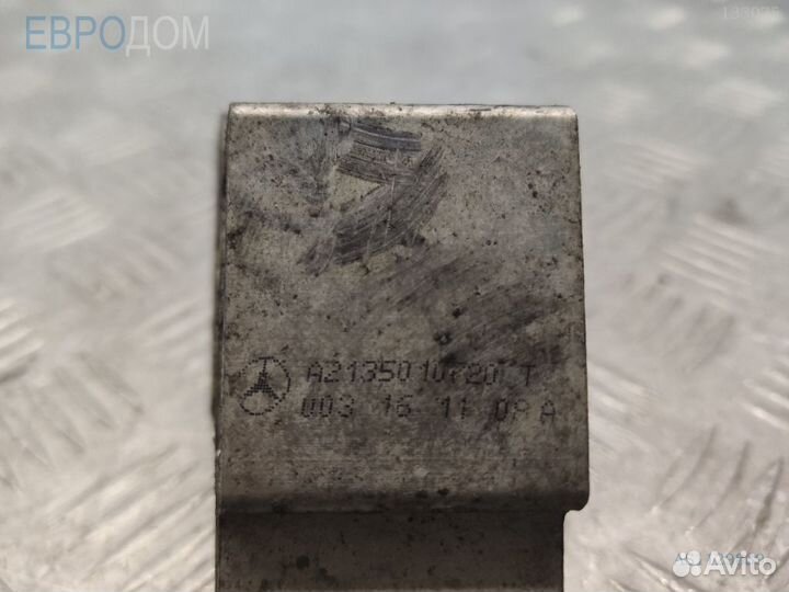 Крепление / кронштейн радиатора mercedes W253 нижн